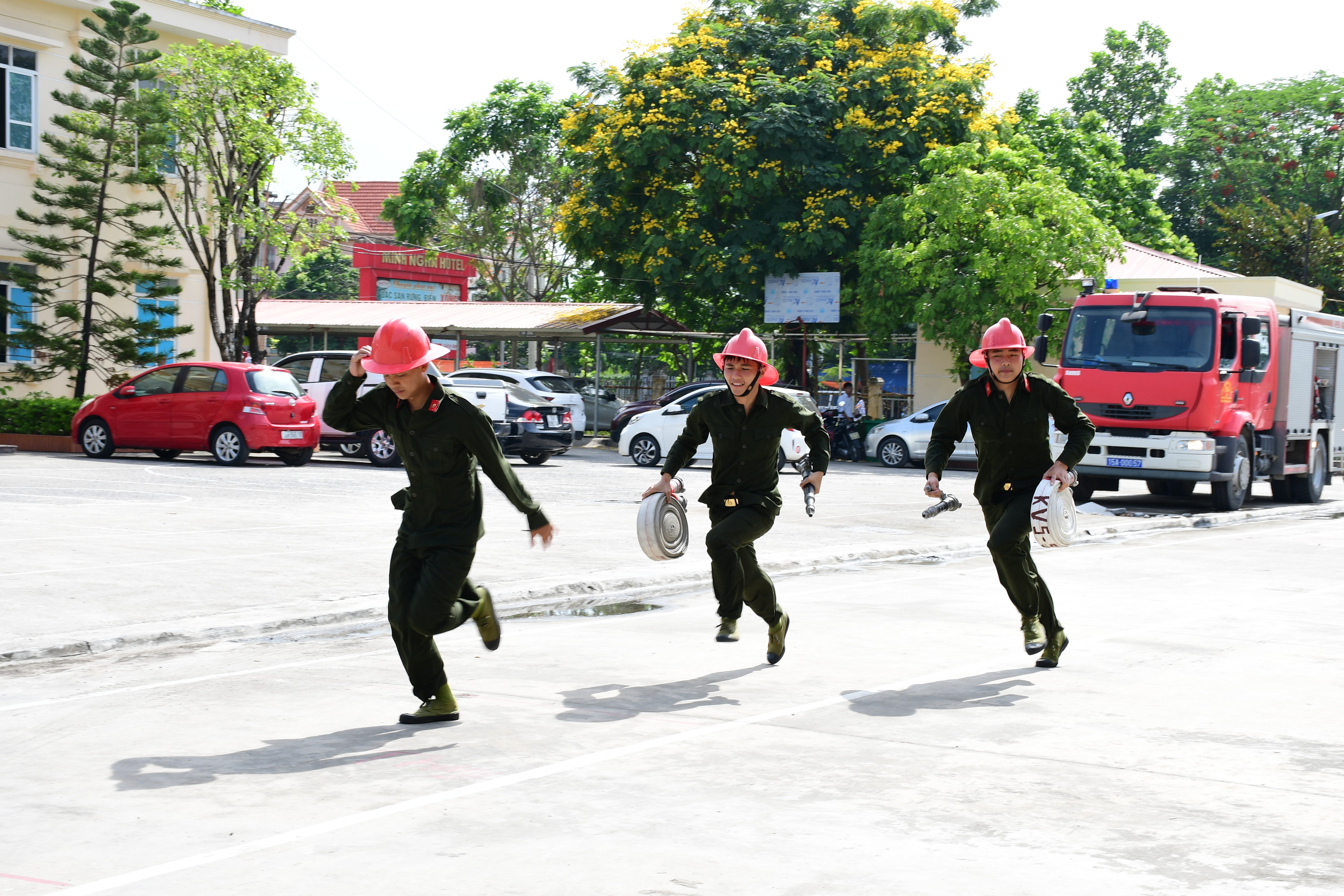 40 chiến sỹ tốt nghiệp khóa huấn luyện lớp nghiệp vụ chữa cháy và cứu hộ, cứu nạn